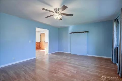 309 E South St, Gratis, OH 45330 photo 4