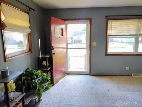 522 Portage Path, Springfield, OH 45506 photo 3
