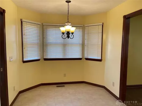 1273 Ryan Ct, Springfield, OH 45503 photo 35