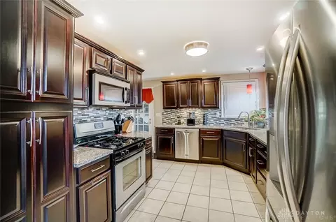4909 W Ridgewood Rd, Springfield, OH 45503 photo 17