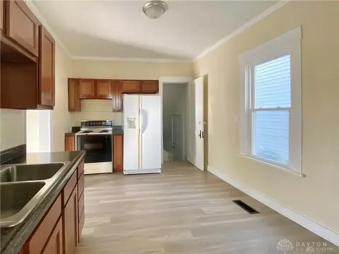 1029 W Pleasant St, Springfield, OH 45506 photo 17