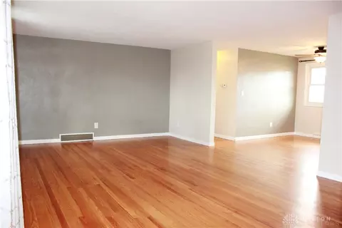 4286 Nevada Rd, Springfield, OH 45503 photo 6