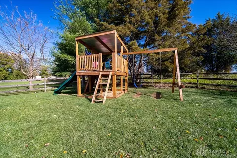 8716 Highmount Dr, Springboro, OH 45066 photo 57