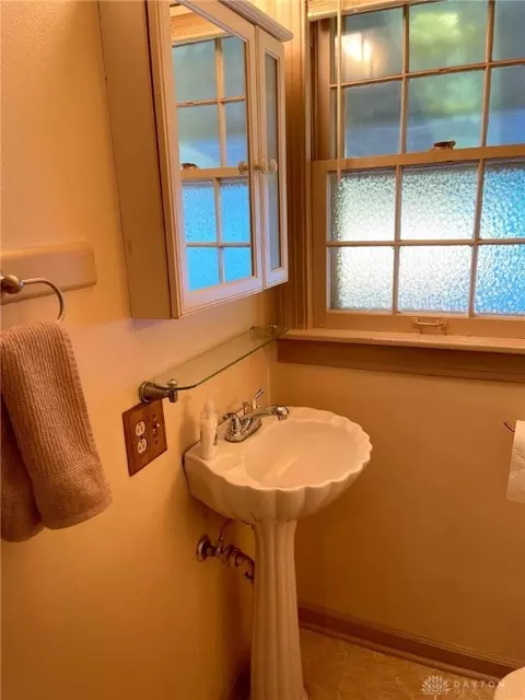 2 Maple St, Franklin, OH 45005 photo 16
