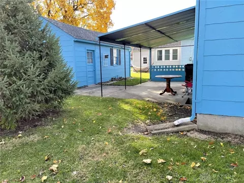 2 Maple St, Franklin, OH 45005 photo 4