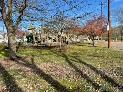 2 Maple St, Franklin, OH 45005 photo 25