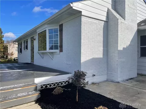 420 W Possum Rd, Springfield, OH 45506 photo 6