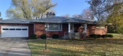 1546 W Sparrow Rd, Springfield, OH 45502 photo 1