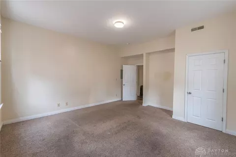 4626 Vine St, Cincinnati, OH 45217 photo 13