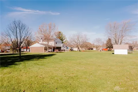 3730 Madrid Ct, Springfield, OH 45502 photo 44