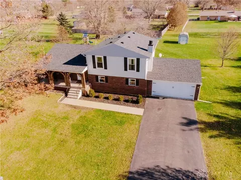 3730 Madrid Ct, Springfield, OH 45502 photo 3