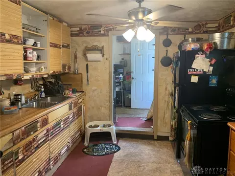 2727 May St, Springfield, OH 45505 photo 3