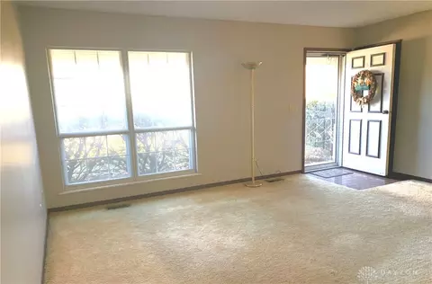 1741 Villa Rd, Springfield, OH 45503 photo 3