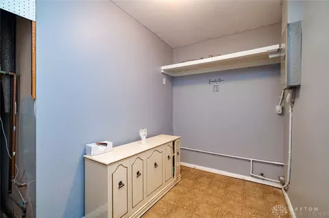 2004 Elmsford St, Springfield, OH 45506 photo 10