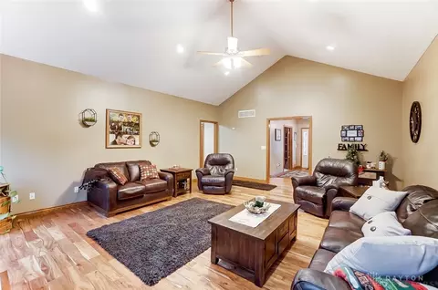 281 California Ave, Springfield, OH 45505 photo 13