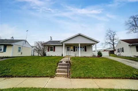 311 Gruen Dr, Springfield, OH 45505 photo 2