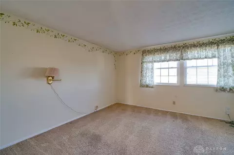 293 Progress Rd, Dayton, OH 45449 photo 15