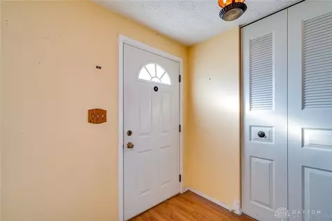 293 Progress Rd, Dayton, OH 45449 photo 4