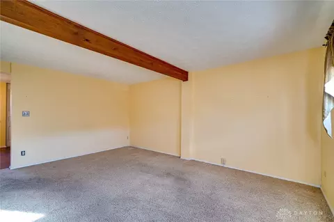 293 Progress Rd, Dayton, OH 45449 photo 5