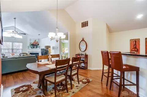 72 Villa Pointe Dr, Springboro, OH 45066 photo 16