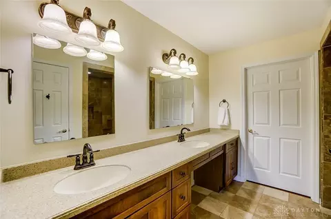 72 Villa Pointe Dr, Springboro, OH 45066 photo 14