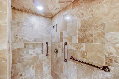 72 Villa Pointe Dr, Springboro, OH 45066 photo 13