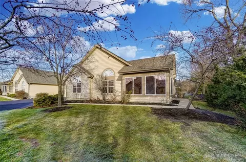 72 Villa Pointe Dr, Springboro, OH 45066 photo 1