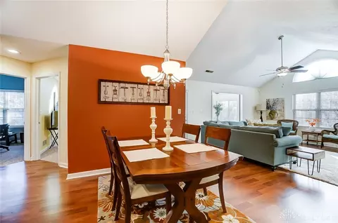 72 Villa Pointe Dr, Springboro, OH 45066 photo 10