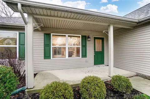 1434 Michael Dr, Troy, OH 45373 photo 4