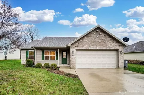 1434 Michael Dr, Troy, OH 45373 photo 1
