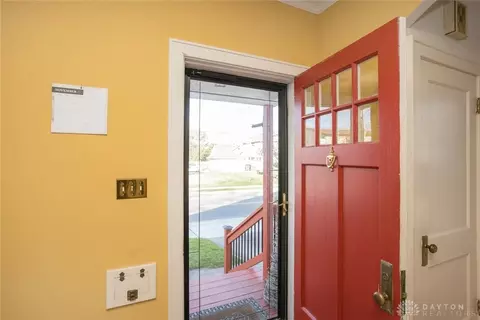 157 E Harding Rd, Springfield, OH 45504 photo 3