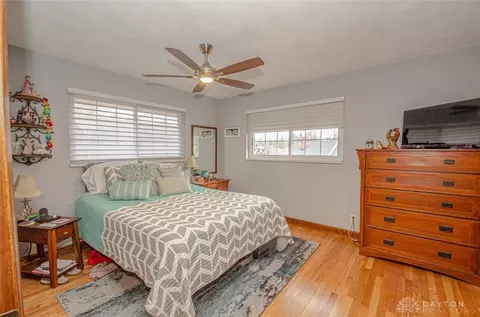 523 S Claridge Dr, Kettering, OH 45429 photo 17