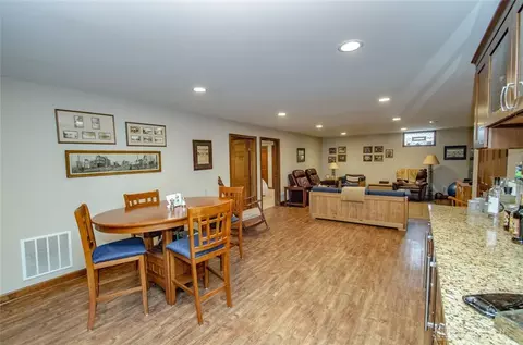 523 S Claridge Dr, Kettering, OH 45429 photo 29