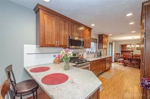 523 S Claridge Dr, Kettering, OH 45429 photo 15