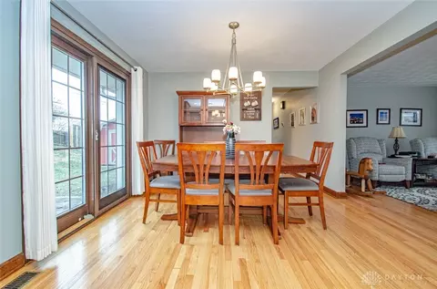 523 S Claridge Dr, Kettering, OH 45429 photo 7