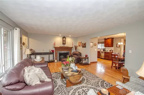 523 S Claridge Dr, Kettering, OH 45429 photo 5