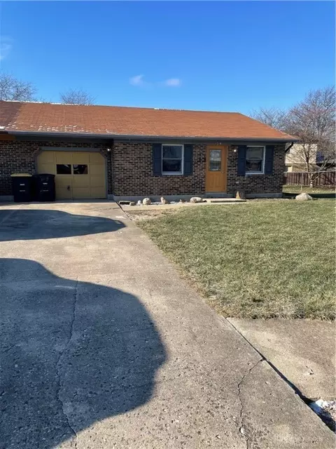 124 Regency Ct, Covington, OH 45318 photo 1