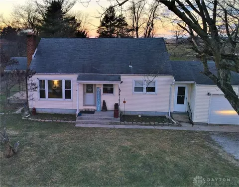 6443 Springfield Jamestown Rd, Springfield, OH 45502 photo 1