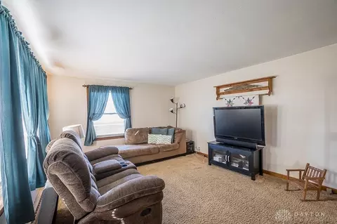 904 E Walnut St, Covington, OH 45318 photo 8
