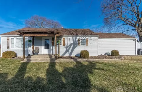 904 E Walnut St, Covington, OH 45318 photo 1