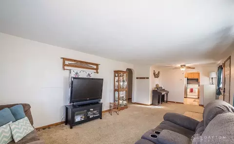 904 E Walnut St, Covington, OH 45318 photo 9
