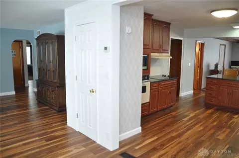 7915 Troy Rd, Springfield, OH 45502 photo 12