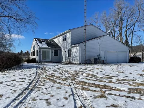 4893 Mumper Rd, Springfield, OH 45502 photo 4