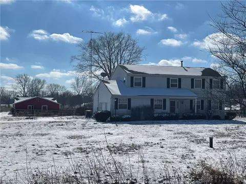 4893 Mumper Rd, Springfield, OH 45502 photo 1