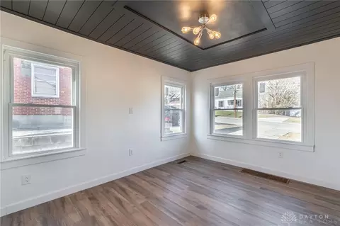 322 E 4th St, Franklin, OH 45005 photo 8