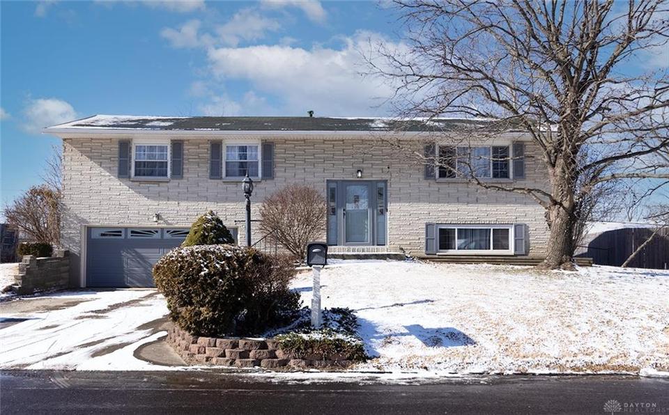 2312 Brahms Blvd, Dayton, OH 45449 35 Photos MLS 856846 Movoto