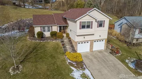 1360 Maple Leaf Ct, Sidney, OH 45365 photo 3