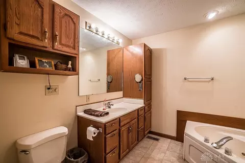1360 Maple Leaf Ct, Sidney, OH 45365 photo 22