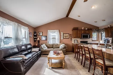 1360 Maple Leaf Ct, Sidney, OH 45365 photo 7