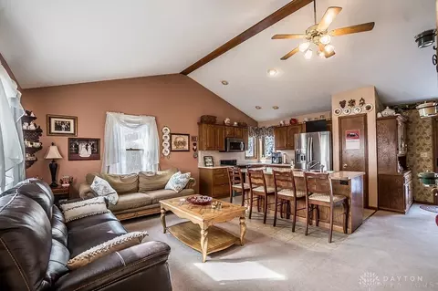 1360 Maple Leaf Ct, Sidney, OH 45365 photo 6